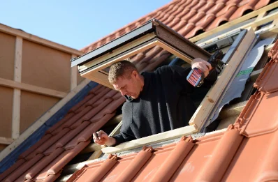 Pose de fenêtres de toit Velux à Langesse